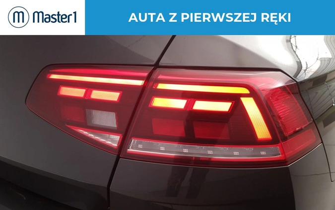 Volkswagen Passat cena 99850 przebieg: 145777, rok produkcji 2020 z Sieradz małe 191